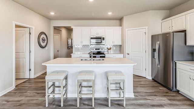 10266 NW 68th Avenue, Johnston, IA 50131