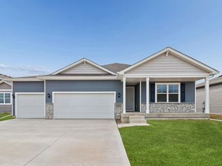 10266 NW 68th Avenue, Johnston, IA 50131