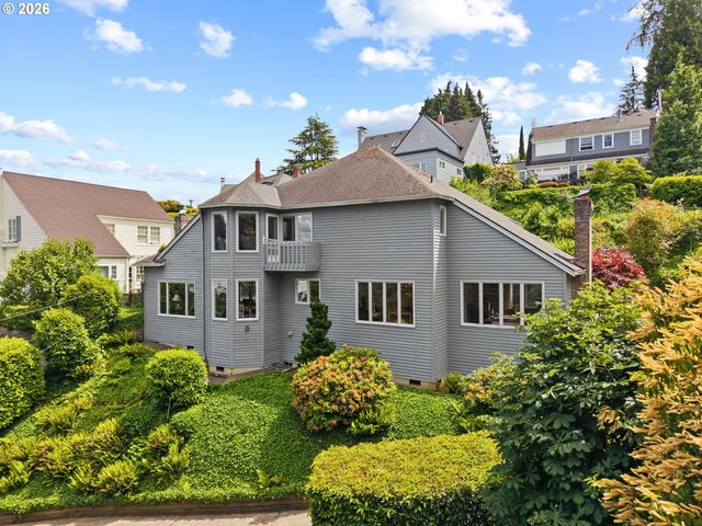 2902 Nw SHENANDOAH Ter, Portland, OR 97210