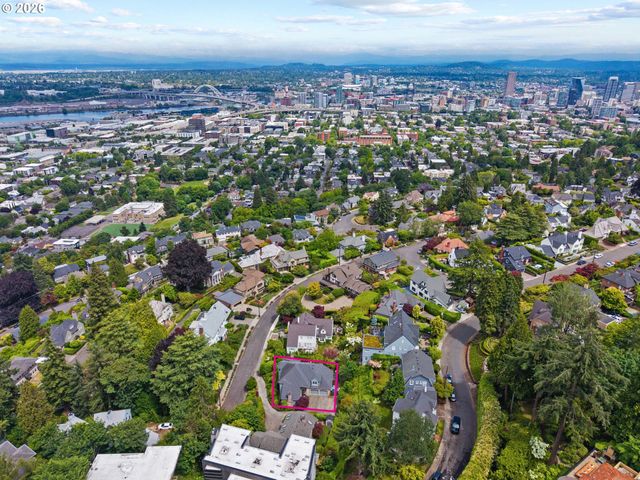 2902 Nw SHENANDOAH Ter, Portland, OR 97210