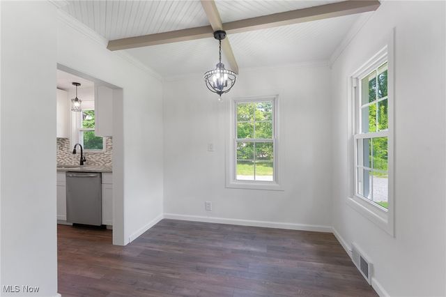 5843 Fairlawn Avenue, Hubbard, OH 44425