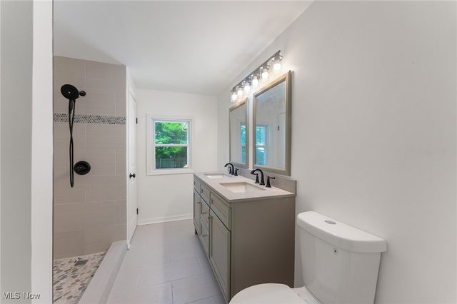 5843 Fairlawn Avenue, Hubbard, OH 44425