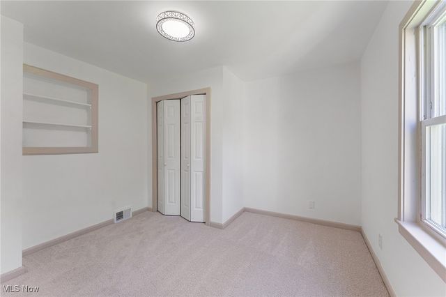 5843 Fairlawn Avenue, Hubbard, OH 44425