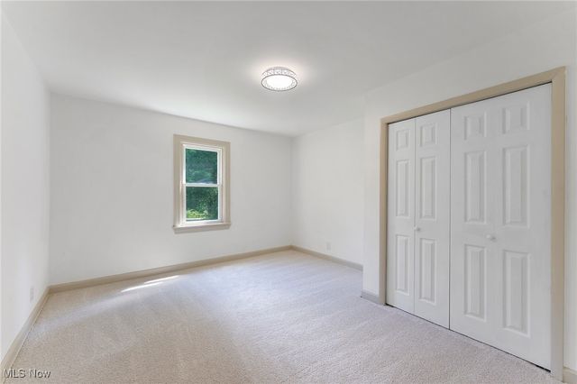 5843 Fairlawn Avenue, Hubbard, OH 44425