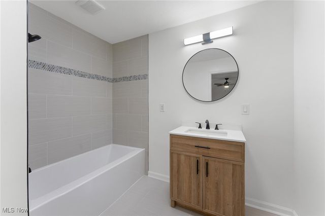 5843 Fairlawn Avenue, Hubbard, OH 44425