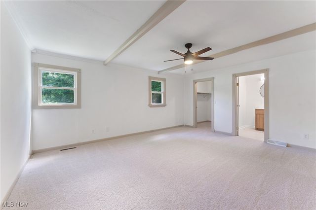 5843 Fairlawn Avenue, Hubbard, OH 44425