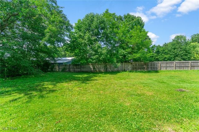 5843 Fairlawn Avenue, Hubbard, OH 44425