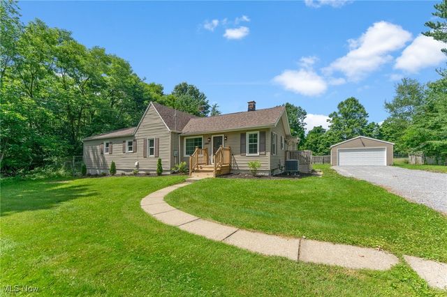 5843 Fairlawn Avenue, Hubbard, OH 44425