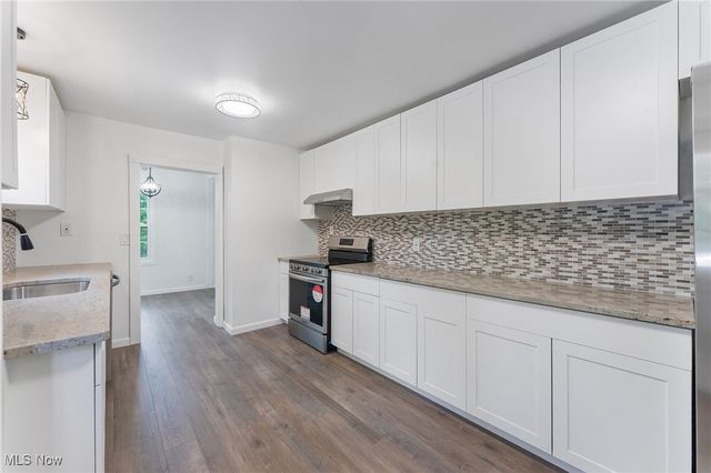 5843 Fairlawn Avenue, Hubbard, OH 44425