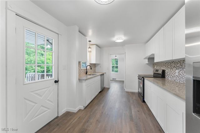 5843 Fairlawn Avenue, Hubbard, OH 44425