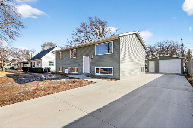 810 13th Street SE, Rochester, MN 55904