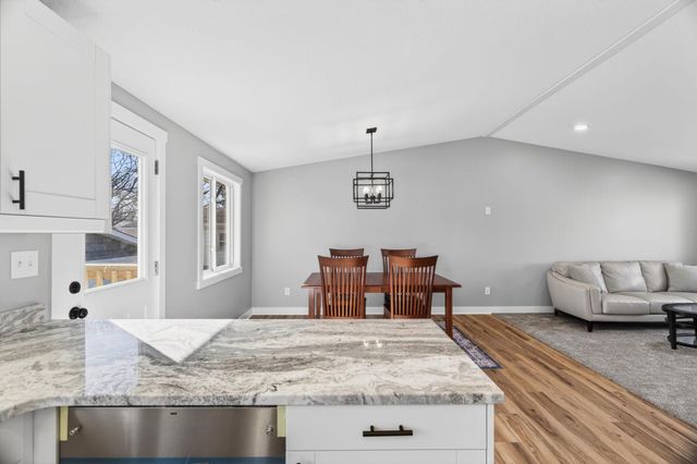 810 13th Street SE, Rochester, MN 55904