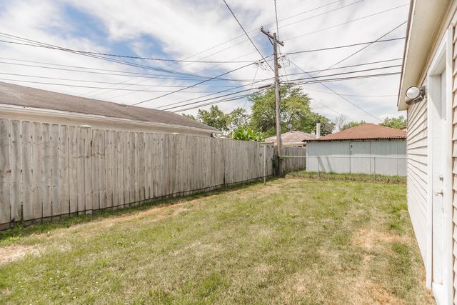 7746 S Kolmar Avenue, Chicago, IL 60652