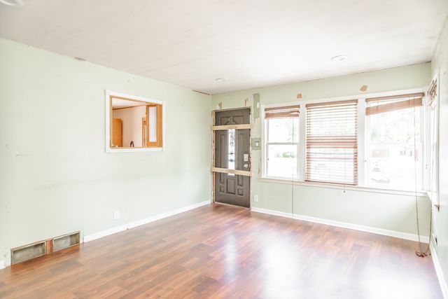 7746 S Kolmar Avenue, Chicago, IL 60652