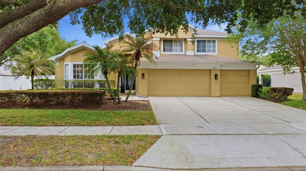 Image 1 of property listing at 7800 SAINT GILES PLACE, Orlando, FL 32835