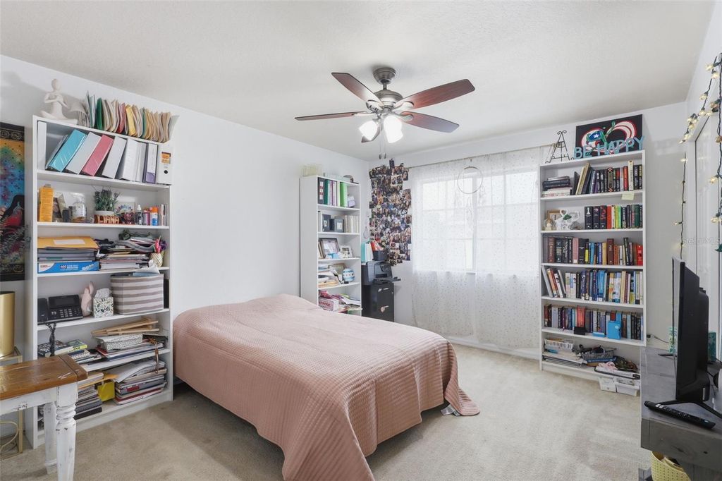 Image 23 of property listing at 7800 SAINT GILES PLACE, Orlando, FL 32835