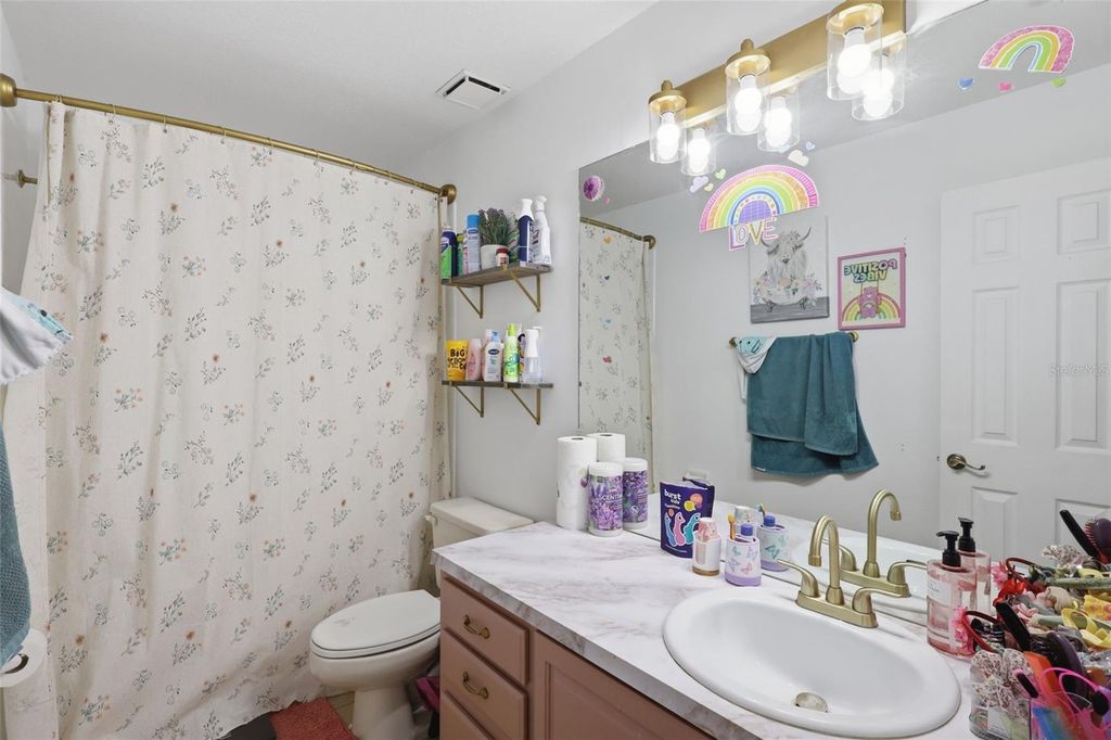 Image 24 of property listing at 7800 SAINT GILES PLACE, Orlando, FL 32835