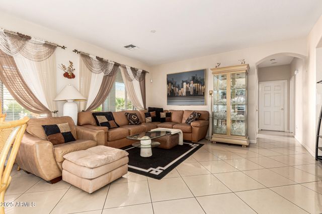 7310 N 85TH Avenue, Glendale, AZ 85305