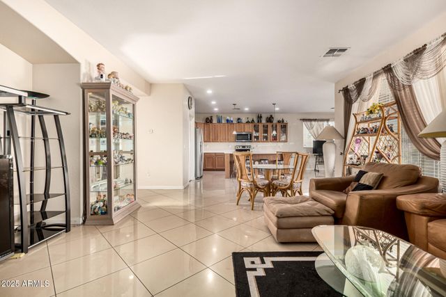 7310 N 85TH Avenue, Glendale, AZ 85305