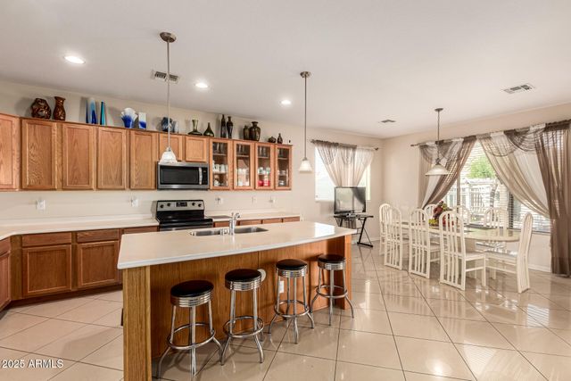 7310 N 85TH Avenue, Glendale, AZ 85305