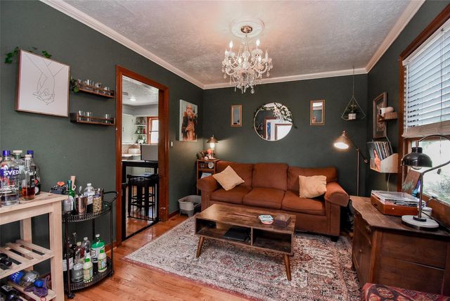 302 Damon Street, Richmond, TX 77406