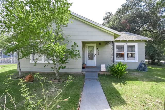 302 Damon Street, Richmond, TX 77406