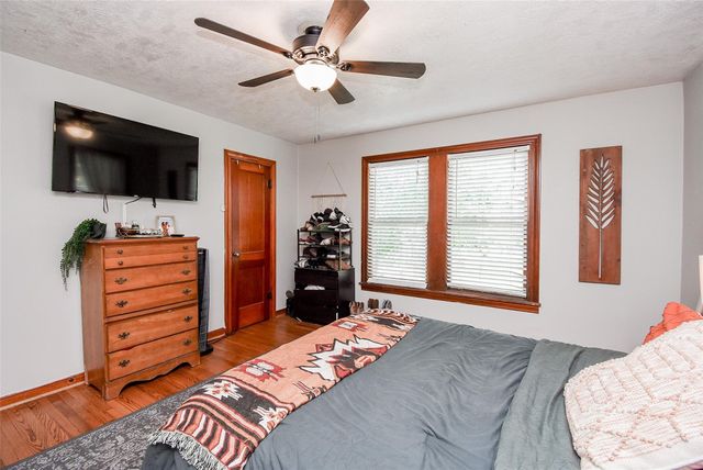 302 Damon Street, Richmond, TX 77406