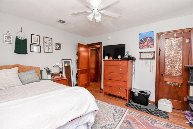 302 Damon Street, Richmond, TX 77406