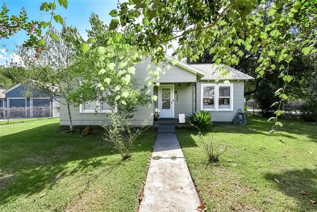 302 Damon Street, Richmond, TX 77406