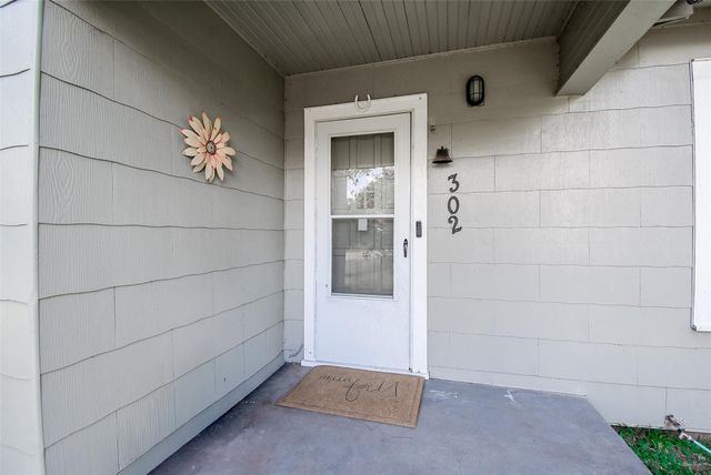 302 Damon Street, Richmond, TX 77406