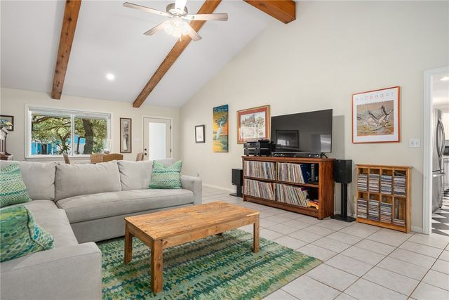 23 S Lake Dr, Rockport, TX 78382