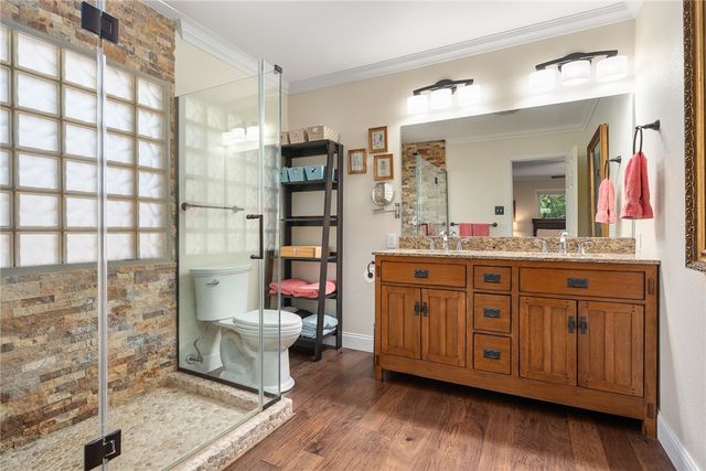 23 S Lake Dr, Rockport, TX 78382