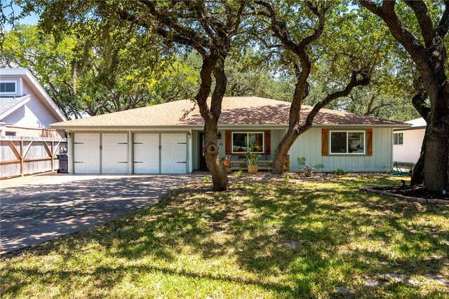23 S Lake Dr, Rockport, TX 78382