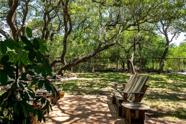 23 S Lake Dr, Rockport, TX 78382