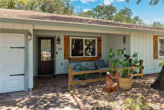 23 S Lake Dr, Rockport, TX 78382