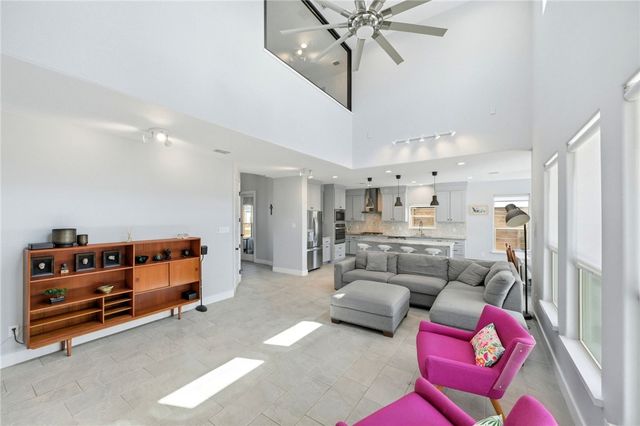 4825 Del Paseo St, Corpus Christi, TX 78411