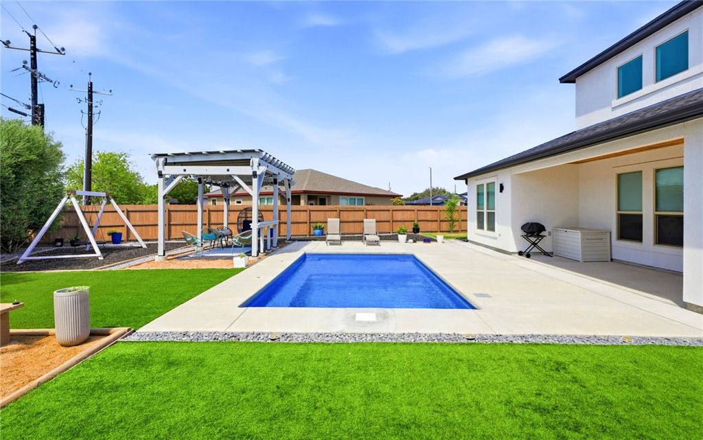 4825 Del Paseo St, Corpus Christi, TX 78411 — photo 4