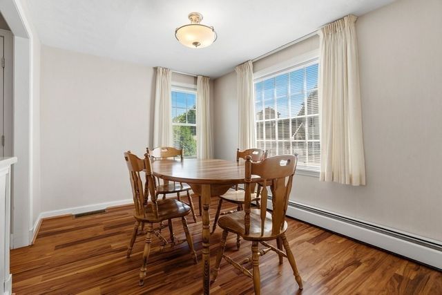 4 Abbott Rd, Waltham, MA 02452