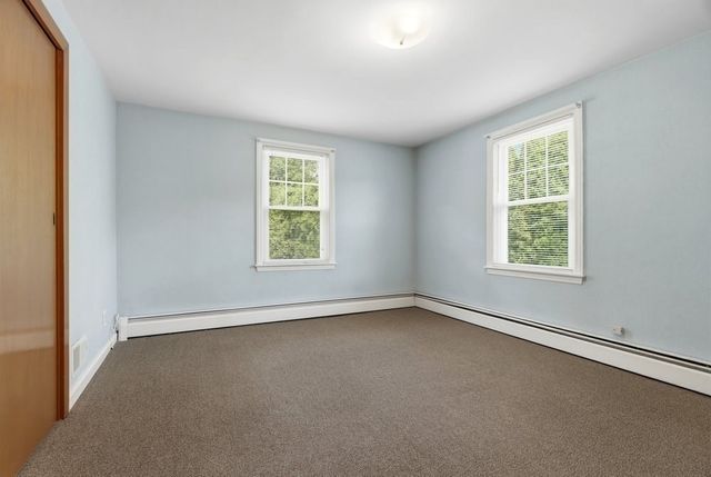 4 Abbott Rd, Waltham, MA 02452