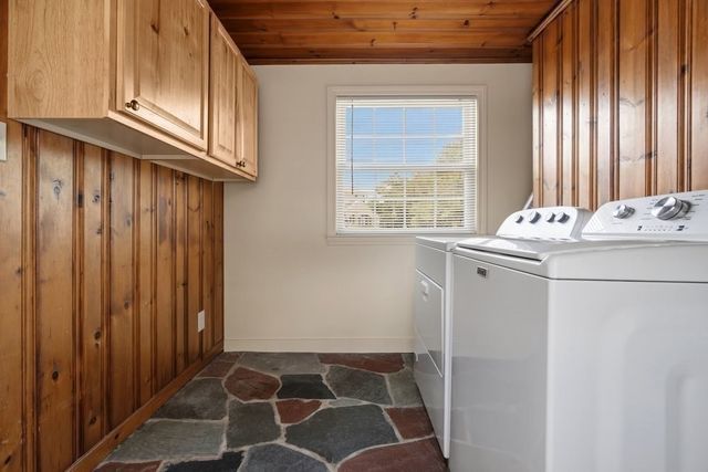 4 Abbott Rd, Waltham, MA 02452
