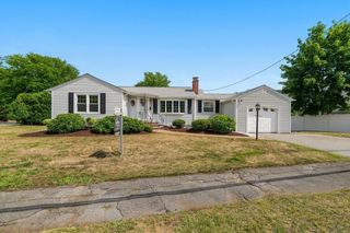 4 Abbott Rd, Waltham, MA 02452
