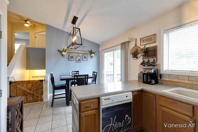 7170 Quintara Drive NE, Comstock Park, MI 49321