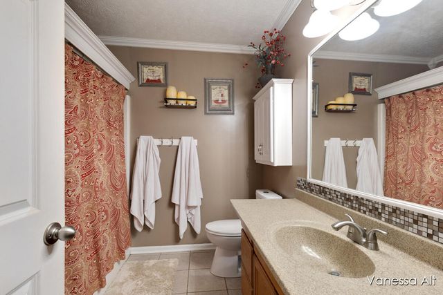 7170 Quintara Drive NE, Comstock Park, MI 49321