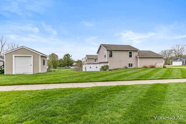 7170 Quintara Drive NE, Comstock Park, MI 49321