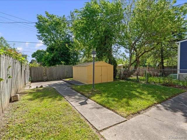4498 Fischer Street, Detroit, MI 48214