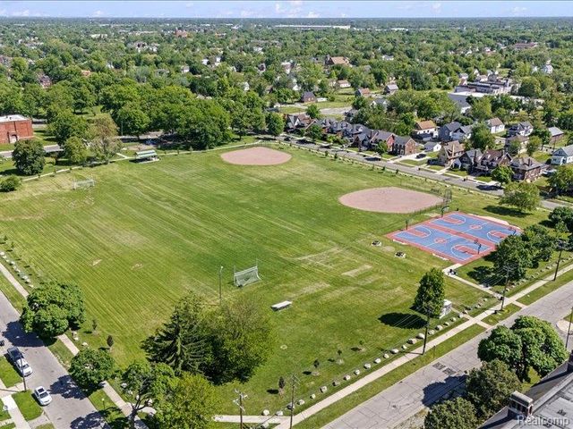 4498 Fischer Street, Detroit, MI 48214