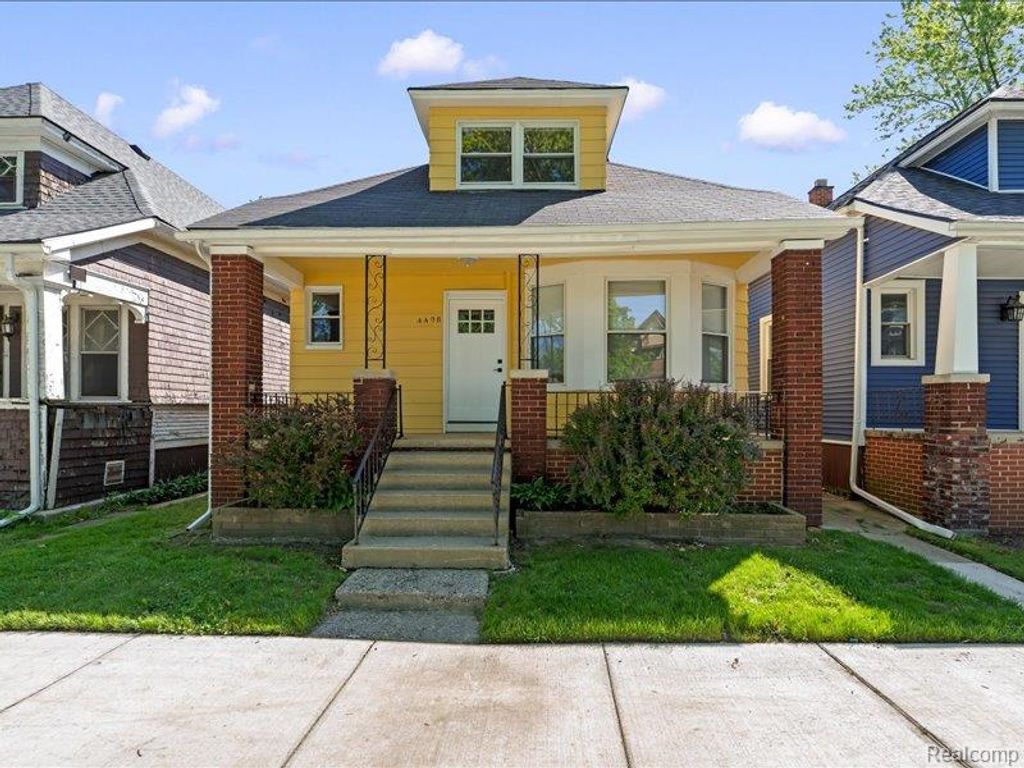 4498 Fischer Street, Detroit, MI 48214