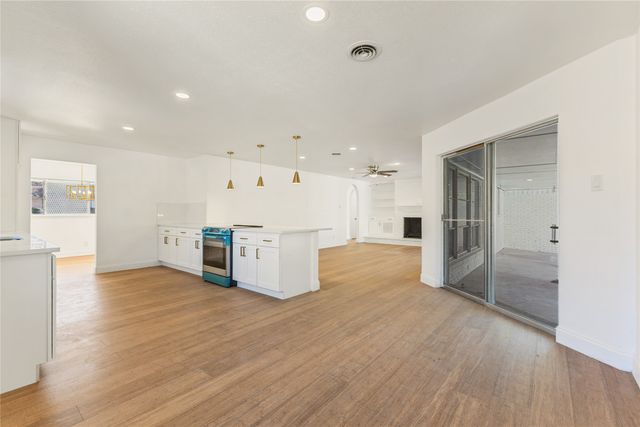 817 Brook Valley Lane, Dallas, TX 75232