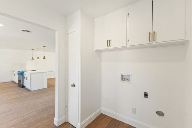 817 Brook Valley Lane, Dallas, TX 75232