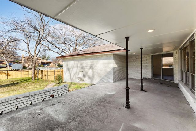 817 Brook Valley Lane, Dallas, TX 75232